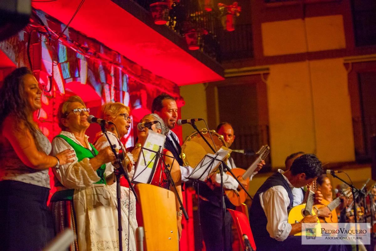 FESTIVAL INTERNACIONAL CANDELEDA DE FOLKLORE PEDRO VAQUERO